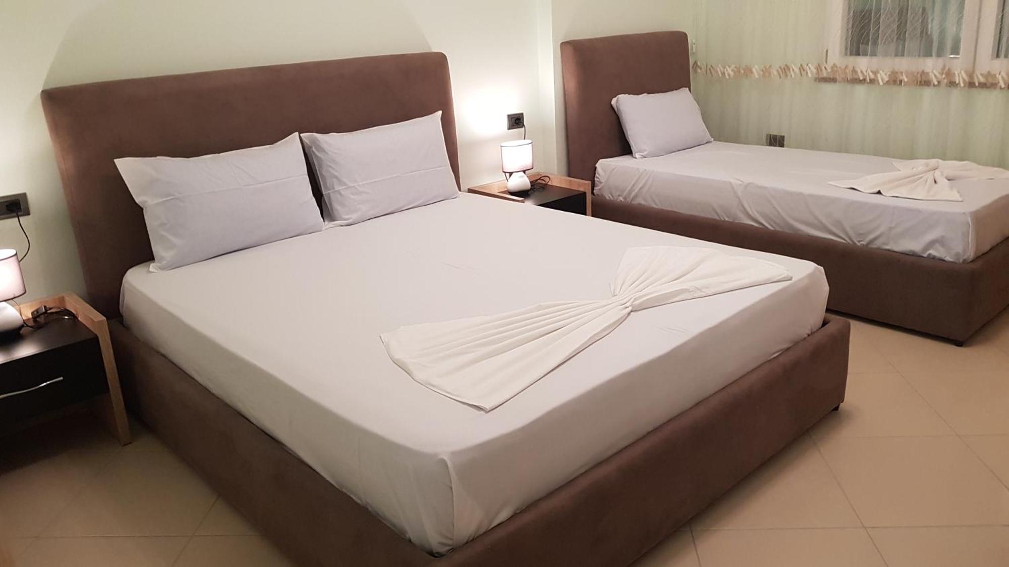 Relax Apartments Golem โกเลม ภายนอก รูปภาพ