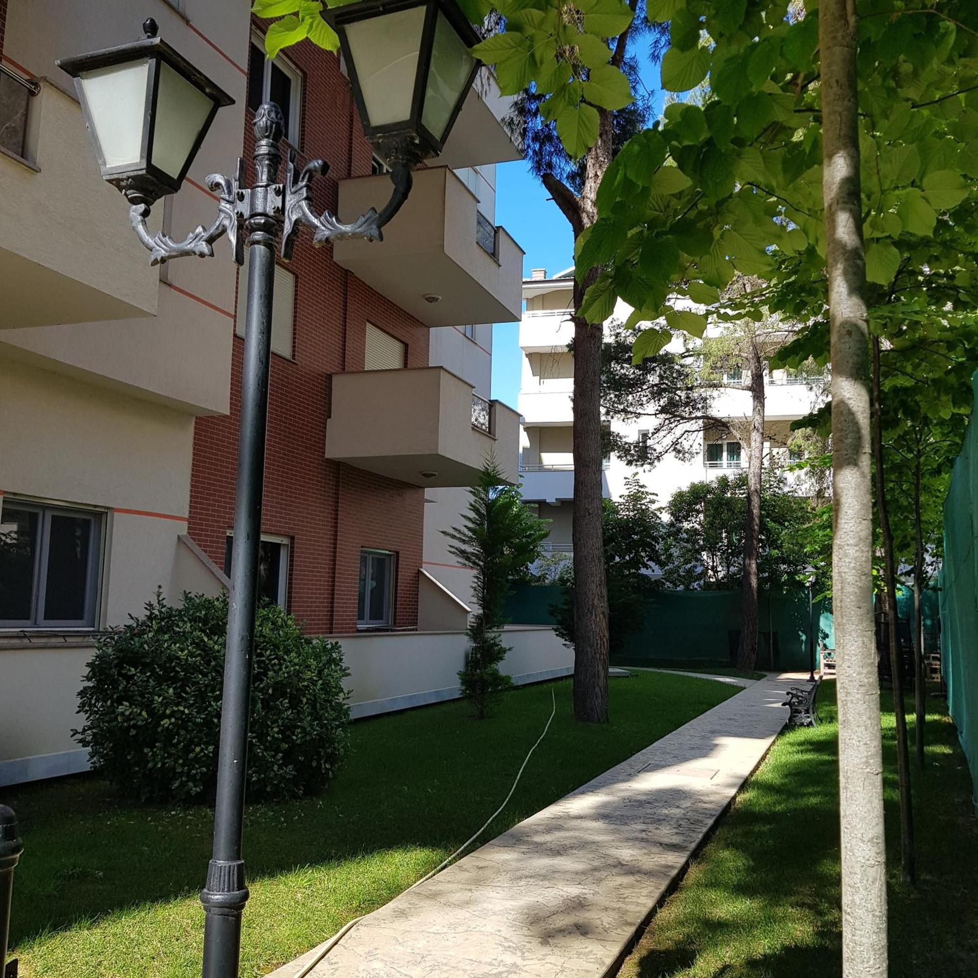 Relax Apartments Golem โกเลม ภายนอก รูปภาพ